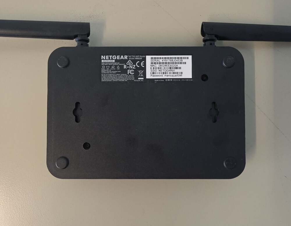 Netgear AC750 Dual Band WiFi Router Model R6020 Tested & Works! - Picture 2 of 5